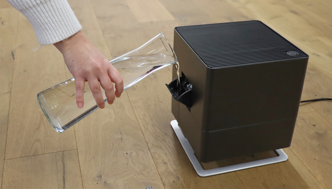 How to fill up Oskar humidifier while operating